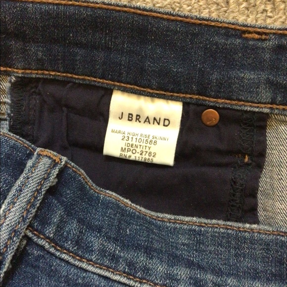 J Brand Maria Skinny in Identity Size 25 - Picture 8 of 8
